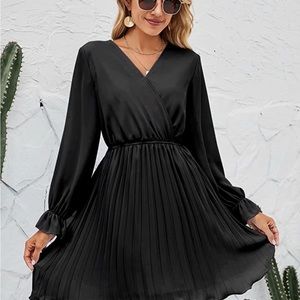 BBX Lephsnt Womens Wrap V Neck Dresses size Small NWT